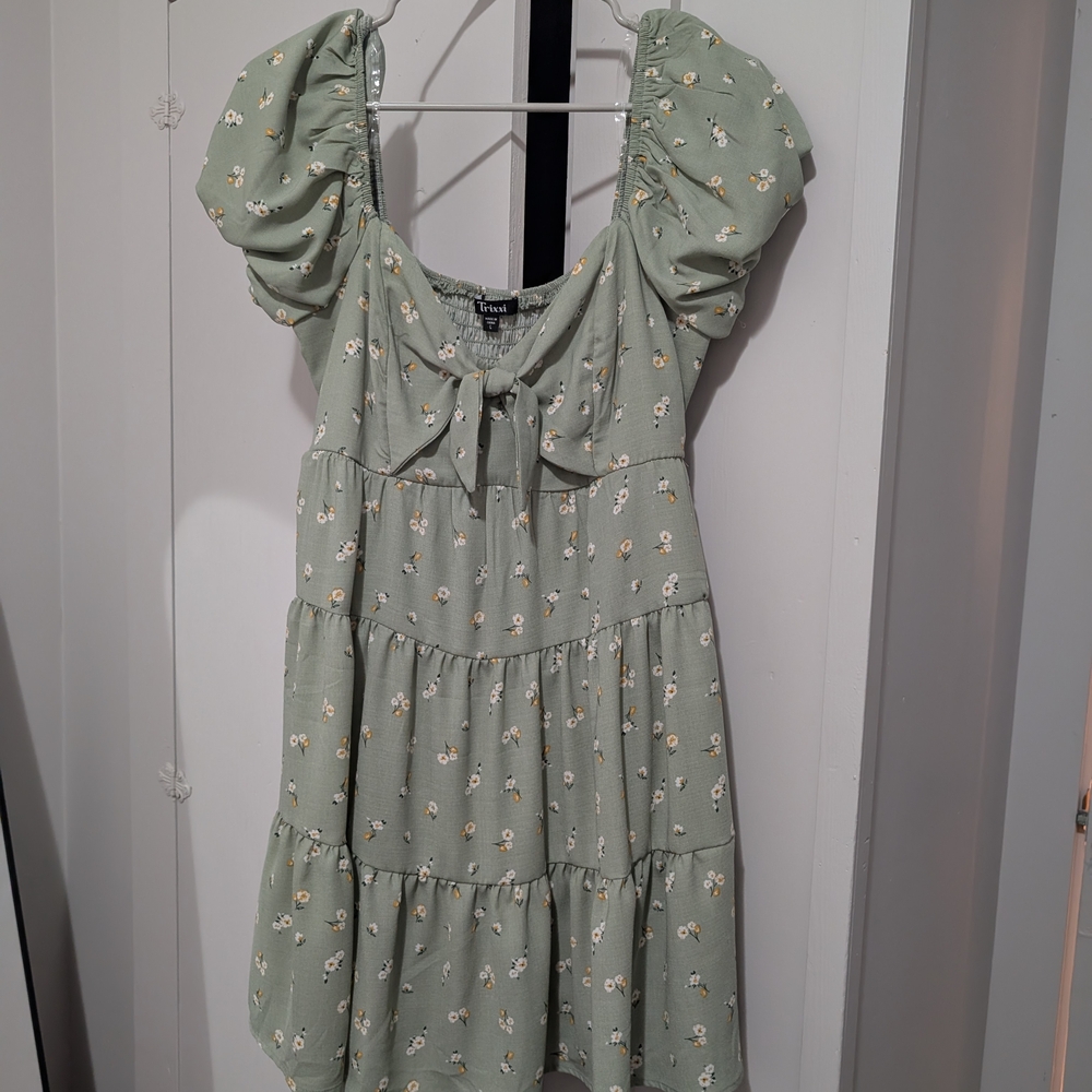 Green Floral Puff Sleeve Dress